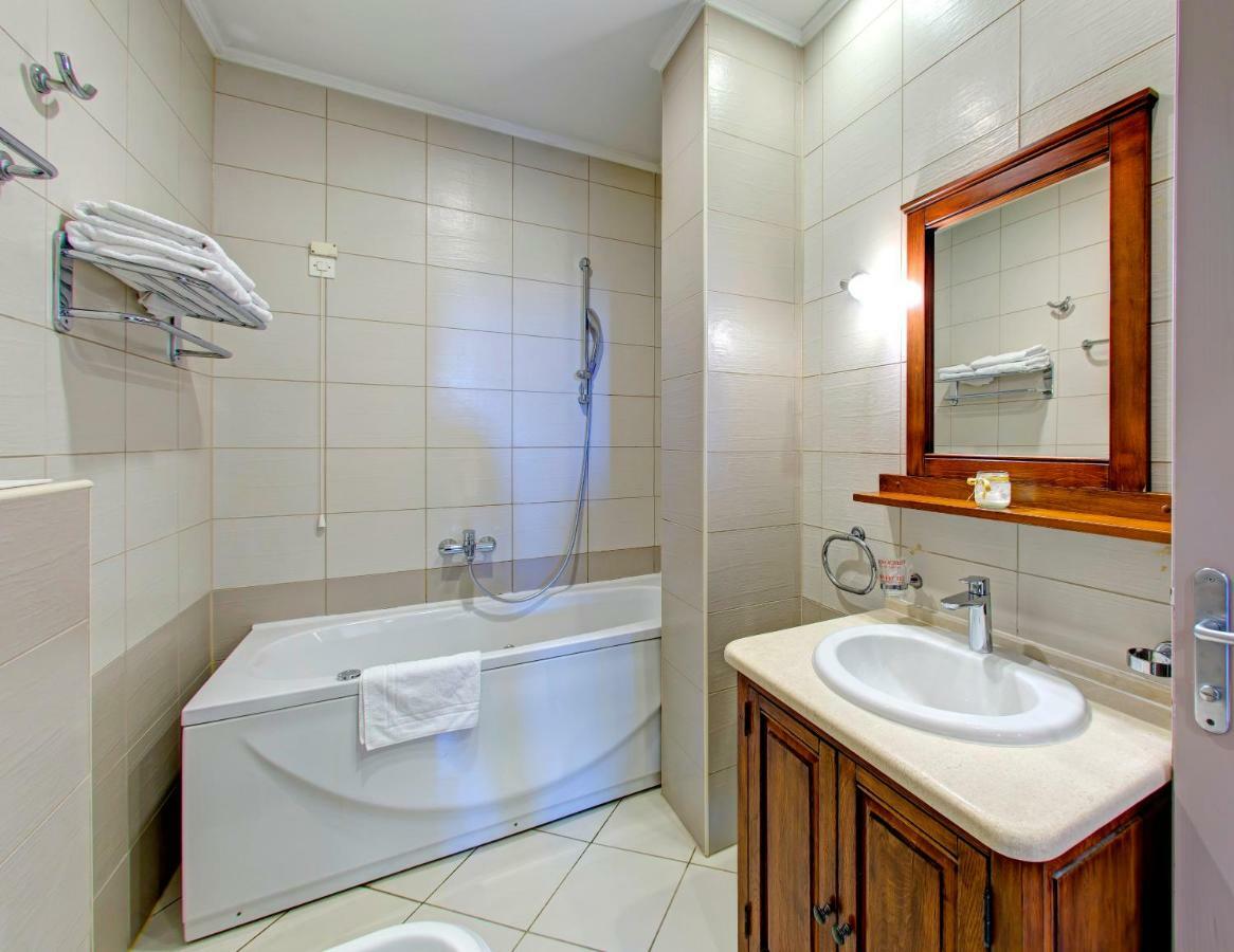 Hotel Villa Regina Međugorje Exteriör bild